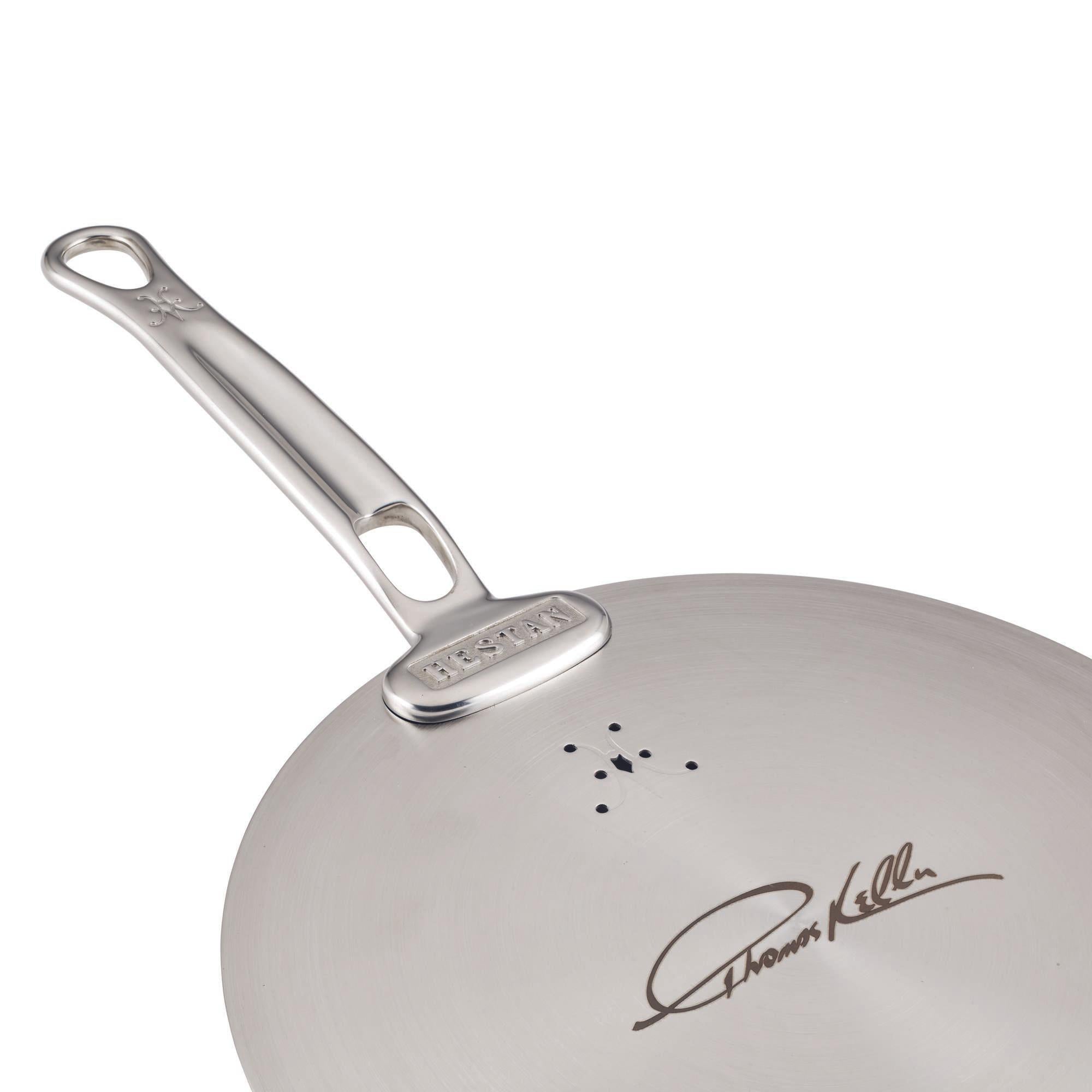 Looking For a Frying Pan With a Lid: A universal lid for all your pots and