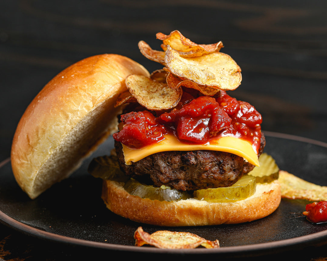 BBQ Tomato Jam Burger with Chips - Hestan Culinary