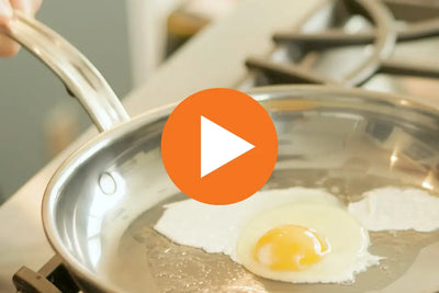 Cooking Eggs on Stainless Steel