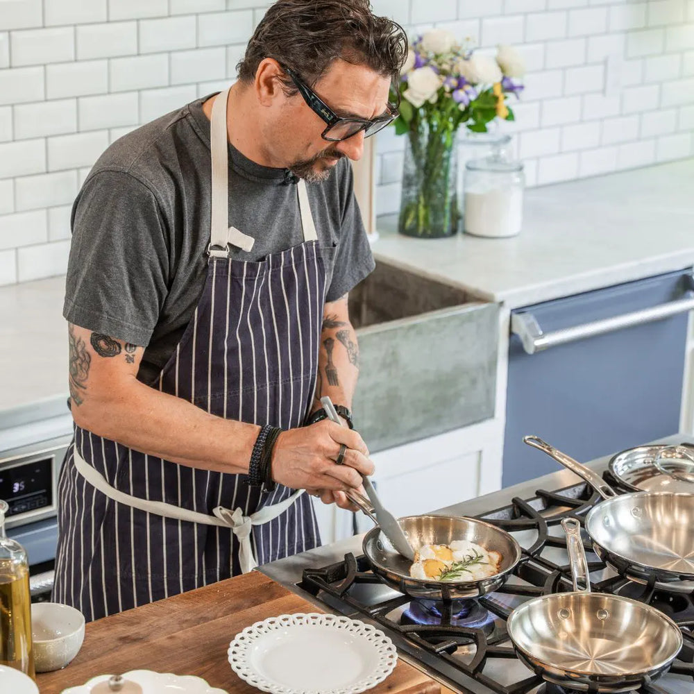 Chef's Favorite Cookware Image 3