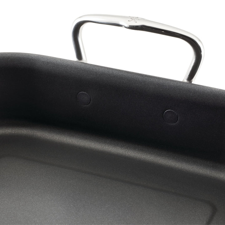 14.5-inch Classic Clad Nonstick Roaster with Rack