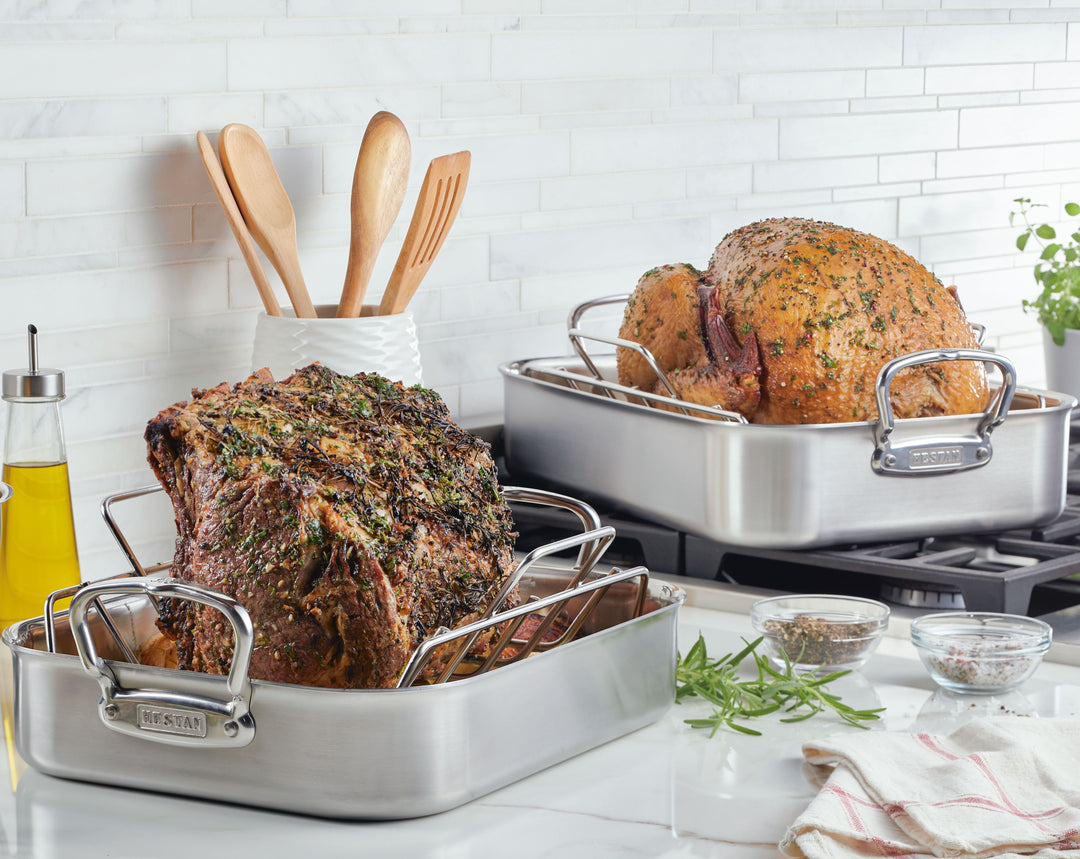 16.5-inch Classic Clad Roaster with Rack